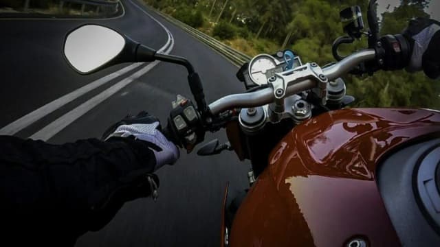 Co grozi za jazdę motorowerem bez uprawnień? Sprawdź kary i konsekwencje Co grozi za jazdę motorowerem bez uprawnień? Sprawdź kary i konsekwencje