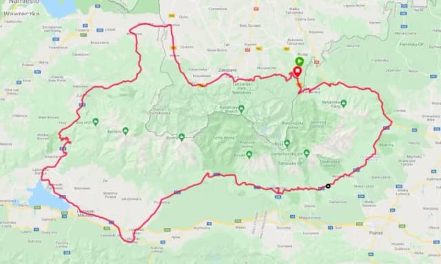 Trasa motocyklowa Tatry: odkryj najpiękniejsze widoki i wyzwania Trasa motocyklowa Tatry: odkryj najpiękniejsze widoki i wyzwania