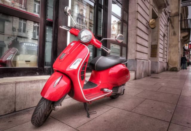 Ile kosztuje kurs na motorower? Sprawdź ceny i ukryte opłaty Ile kosztuje kurs na motorower? Sprawdź ceny i ukryte opłaty